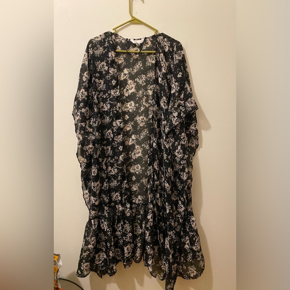 ✨Lauren Conrad kimono✨